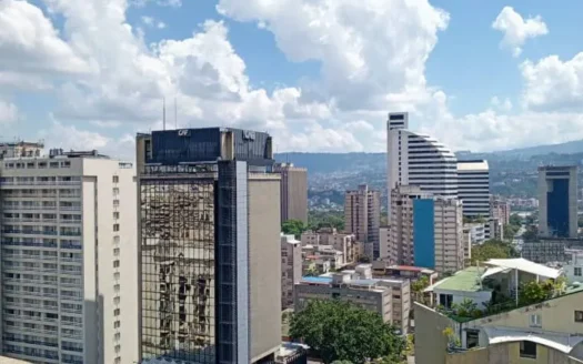 Penthouses totalmente amoblado en el este de la ciudad de Caracas, Altamira. Res